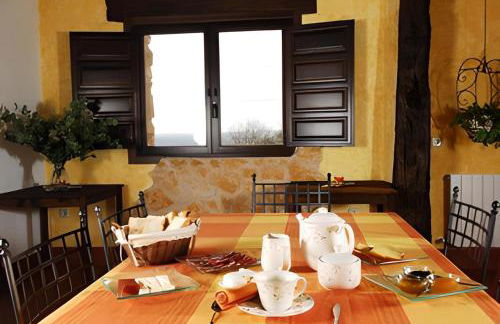Casa Rural Enorme con BBQ & Horno Leña ideal para Familias - Foto 18