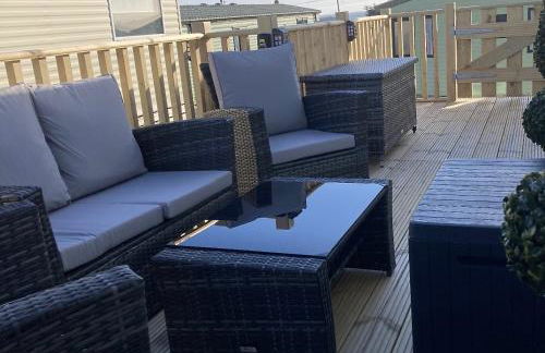 Beautifully Presented 2 Bedroom Static Caravan - Photo 9