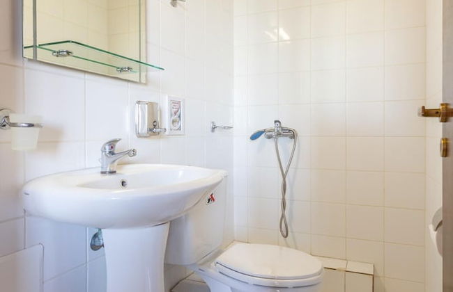 Villa Tzina Large Private Pool Walk to Beach A C Wifi Car Not Required - 1604 - Foto 65