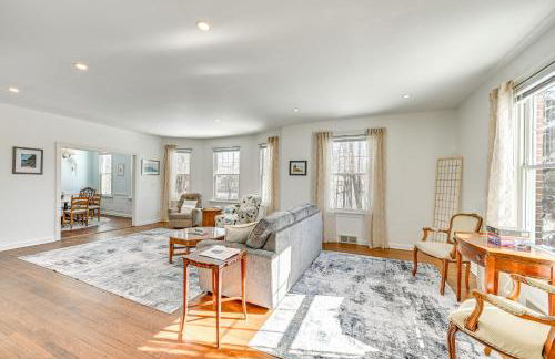 Bright Home Near Pine Lake with Deck and Yard - Foto 5