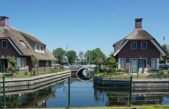 Villa in Friesland With Waterfront Garden - Foto 23