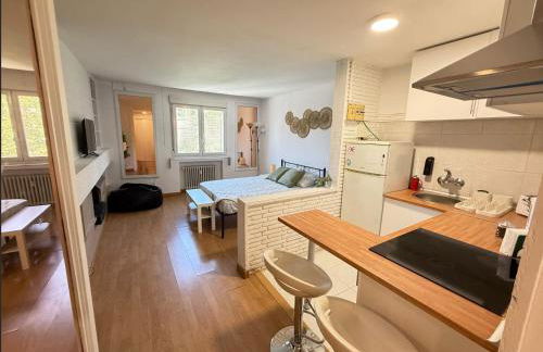 Precioso estudio en Bernabeu Plaza Castilla - Foto 1