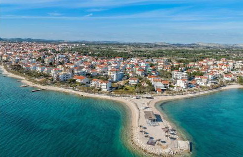 4 Bedroom Cozy Apartment In Srima - Foto 12