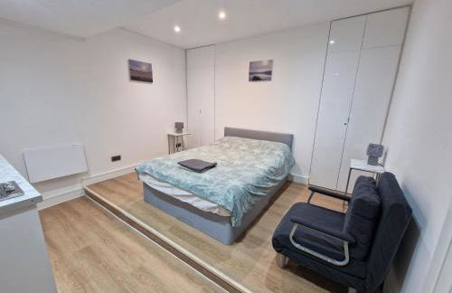 Cosy studio by Emirates Stadium 1 stop to Eurostar - Foto 1