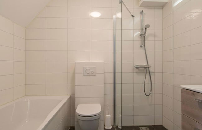 Spacious Holiday Home in Renesse near North Sea - Photo 9