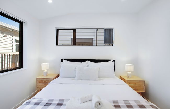 Style Serenity Townhouse with Parking - Photo 4