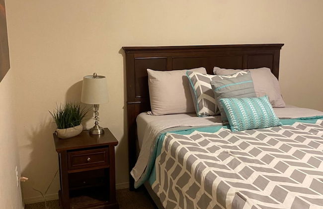 Evergreen Apartments - Photo 7