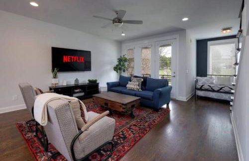 WeHo Nashville Home, Geodis Park, Private Movie Theater! 10min to Broadway! Sleeps 10! - Foto 5