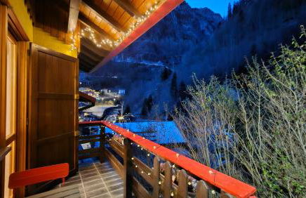 ALLA CASCATA in centro Branzi self check-in parcheggio gratuito coperto - Foto 16