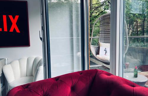 DESIGNER HOUSE - University of Glasgow / Central Glasgow 'Hillhead' West End G12 - Luxurious & Contemporary Detached House / Terrace / Garden / 'electric car charging' Garage Parking - Foto 40