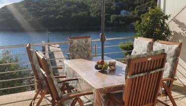 Kuća za odmor "TONI" - Foto 1