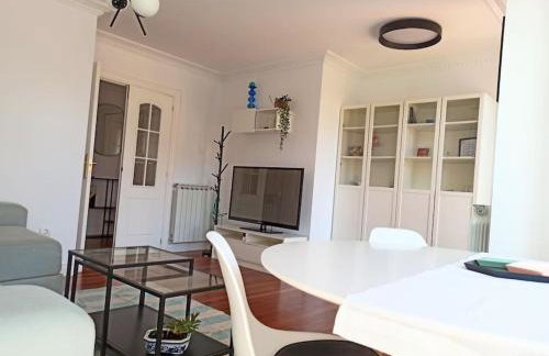 Bajo con jardín privado - Foto 17