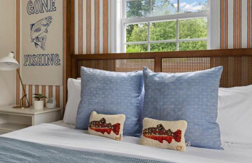 LKJ - Lakefront Home, Hot tub, Fire Pit, Games and Movie Room! - Foto 20