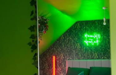 #1 Most Viral Pink House w Ball Pit - Foto 15