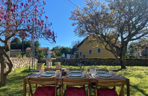 Los Picos - Casa rural con jardín - Foto 16