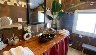 Nid du merle avec sauna et jacuzzi privatif - Foto 4