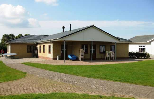 Big Holiday Home Near the North Sea Beach - Foto 1