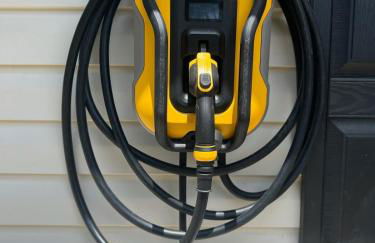 Charming Renovated Home Near Fayetteville, Rustic Retreat for Families - Foto 13