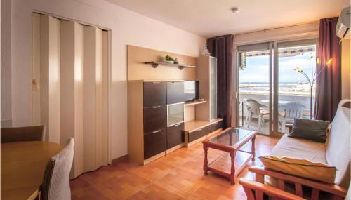 2 Bedroom Cozy Apartment In Gandia - Photo 4