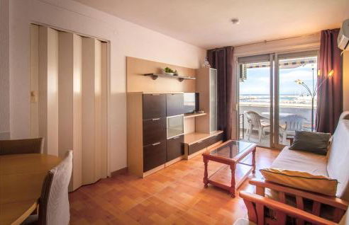 2 Bedroom Cozy Apartment In Gandia - Photo 4
