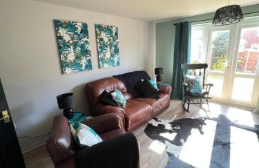 The Farrier's 3 bedroom comfy and cosy bolt hold close to Cannock town centre - Foto 30