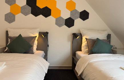 DUTTI'S HOME - Apartment A l 2 rooms l 4 Beds l TV l WIFI l Kitchen l Parking l Autobahn - Foto 13