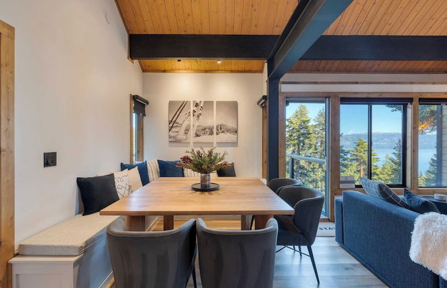 Lake View, Firepit, Game Room Remodeled Lake Tahoe Luxury Cabin by Avantstay - Foto 57