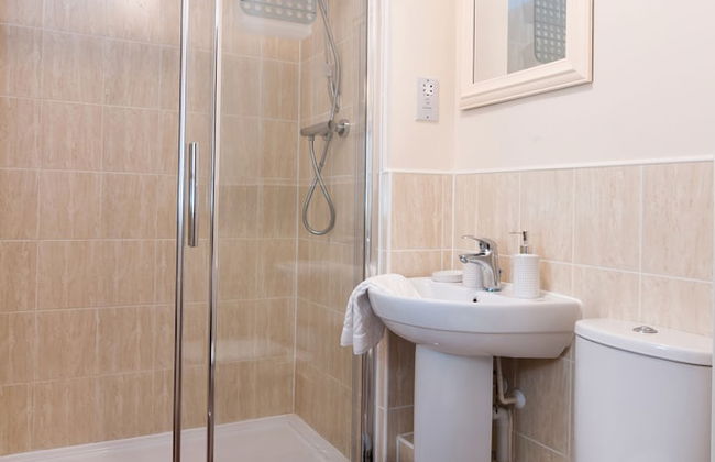 Bladon Court - Photo 11