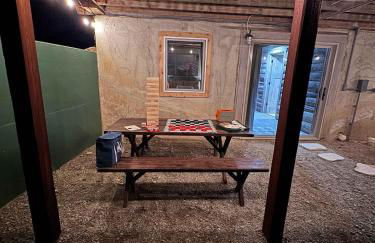 A Novel Stay 3 bed 2 bath log cabin in Shelbyville, IL - Foto 20