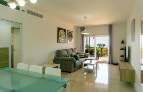 Encinas Garden Stay - Photo 16
