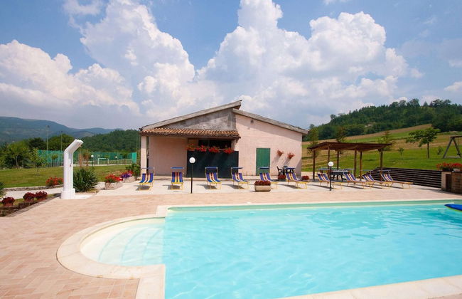 Welcoming Holiday Home in Urbania With Pool - Foto 75