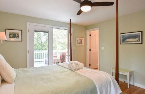 Pond Front Home with Private Dock - Foto 12