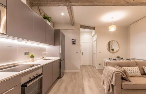 Recién reformado junto a metro San Mamés - Foto 28