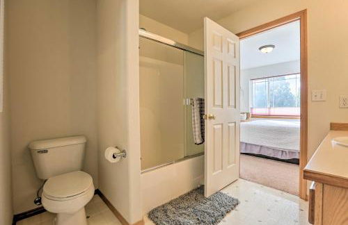 Idyllic Redmond Townhome with Furnished Deck! - Foto 16