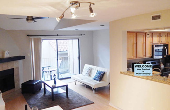 Fabulous Pristine Park Side Townhome - Foto 7