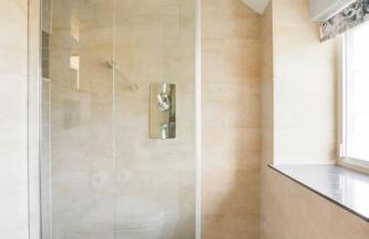 Charming Cottage in Cotswolds Riverside Village - Foto 25