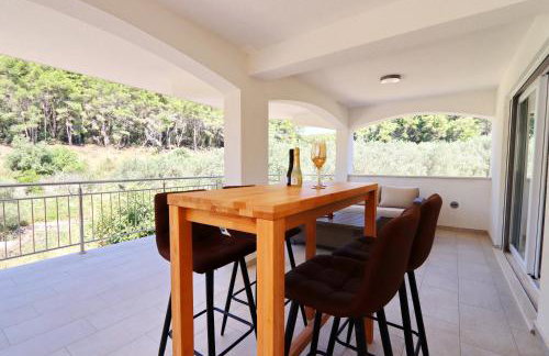 Villa Green Bay Apartments - Photo 16