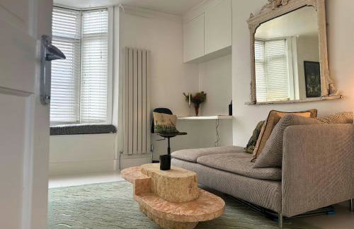 Stylish Flat by Brockley Station & Goldsmiths - Photo 4