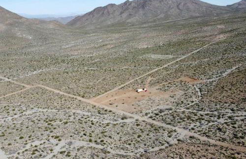 Stunning Tiny House with Picnic Space, Barbecue and Fire Pit in Meadview, Arizona - Foto 60