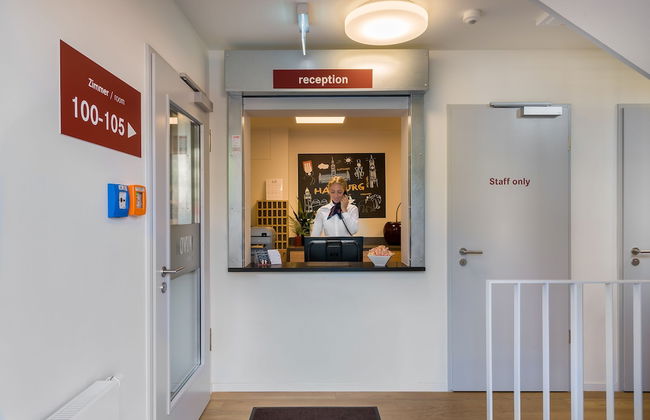 Signature East Hotel Apartment - Photo 5