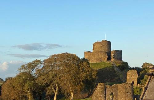 Victorian Police Station Apartment - Foto 4