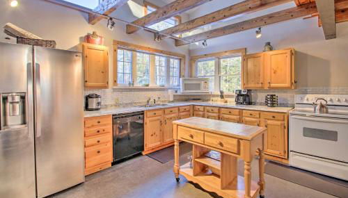 Inviting Countryside Home 4 Mi to Long Lake! - Foto 2