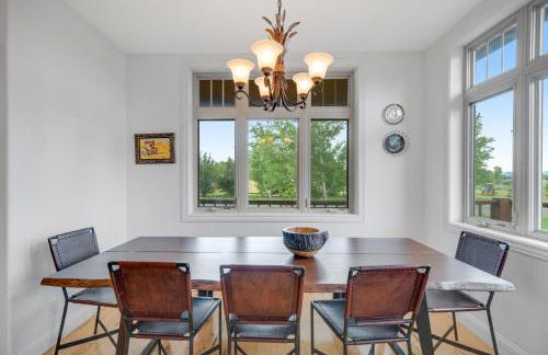 Fun with Family! Mtn-View Gem with Deck in Driggs - Foto 13