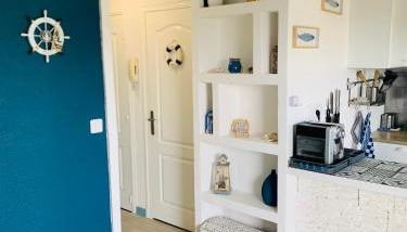 Studio de standing climatisé, avec piscine, proche de la mer - Foto 4, minibar