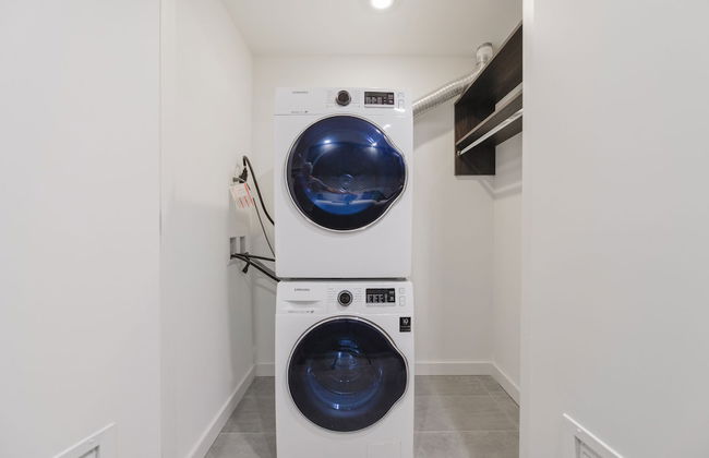 Contemporary Comfort Rooftop Views & Full Kitchen - Foto 22