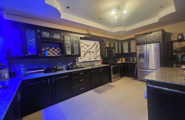 The House of Praise 5Bd - Foto 13