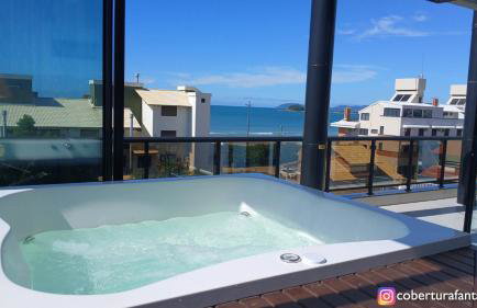 Cobertura fantástica apenas 70 metros da praia - Foto 8