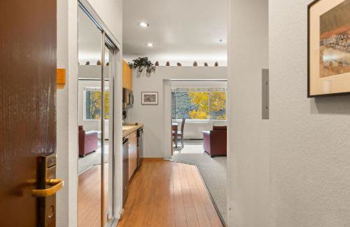 Palisades Tahoe Lodge Rentals Studio #253 - Foto 1