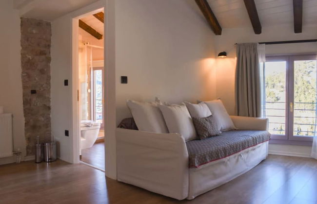 Secluded Mountain Refuge - Theonimfi Paradise Gem - Foto 21