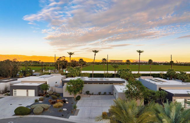 Sleeps 28! 2 Luxe Villas w/ Pool & Putting Green Polo Villas Nova by Avantstay - Foto 77